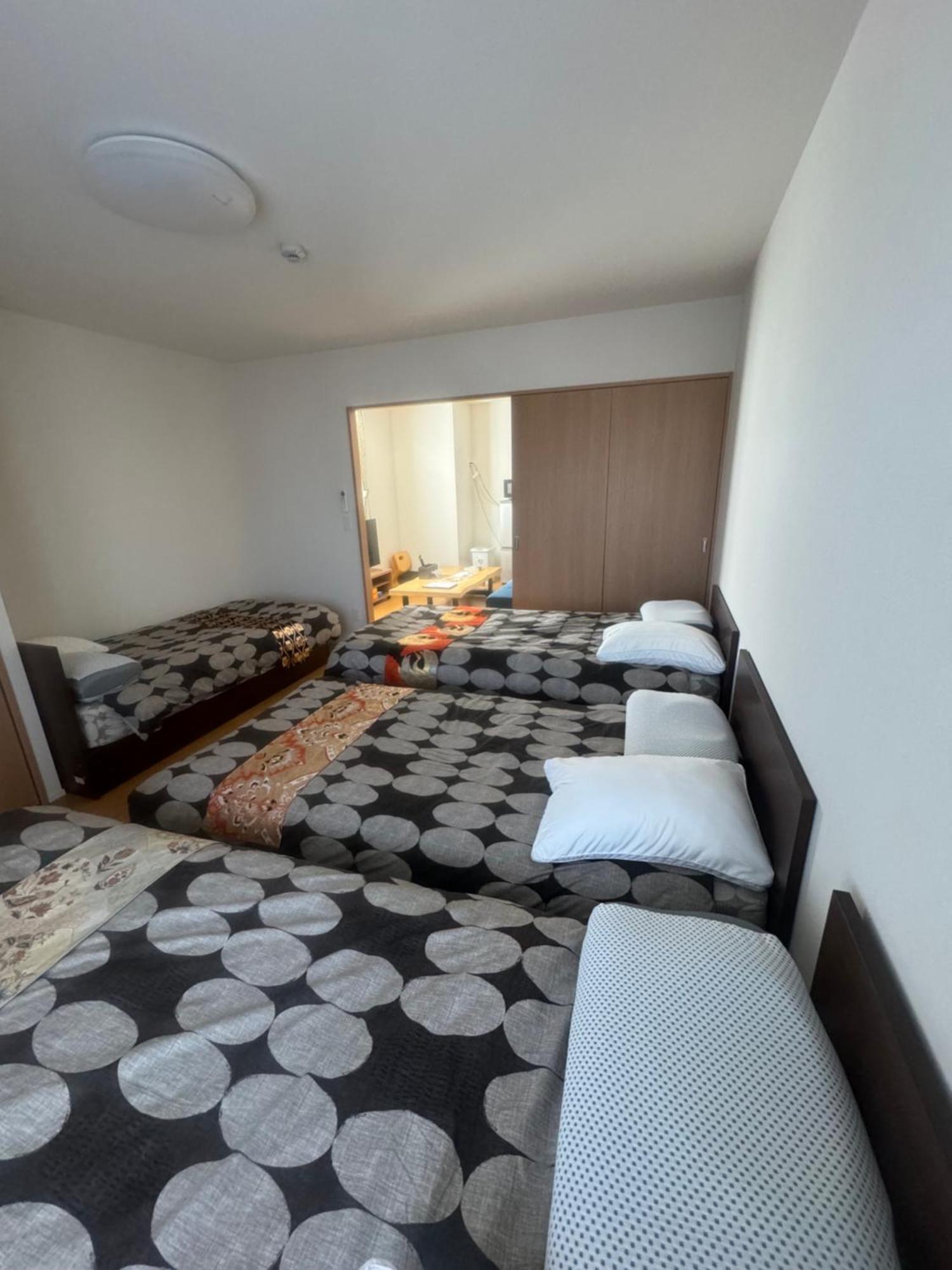 Shin-Imamiya Grand F Aparthotel Osaka Bagian luar foto