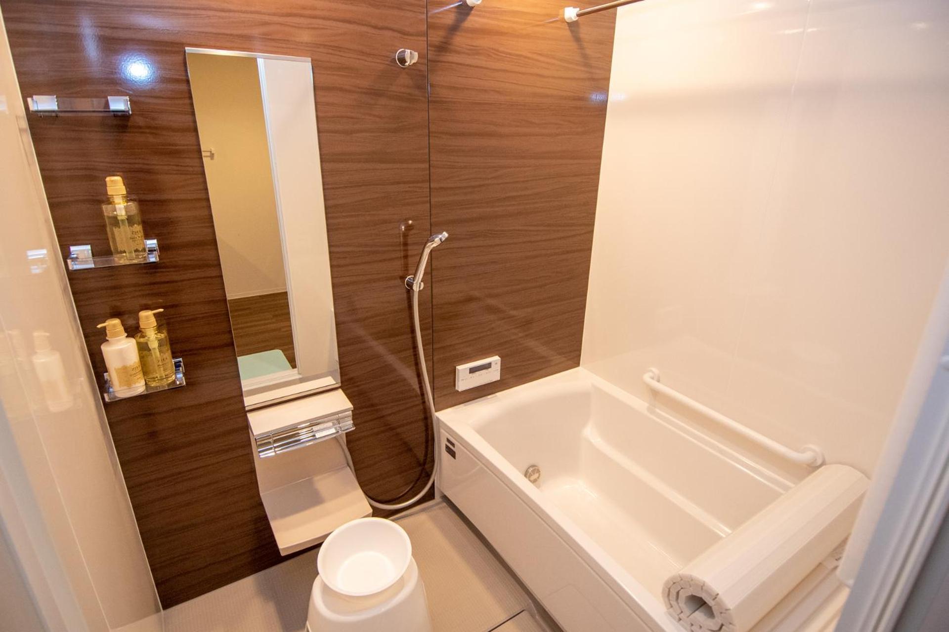 Shin-Imamiya Grand F Aparthotel Osaka Bagian luar foto