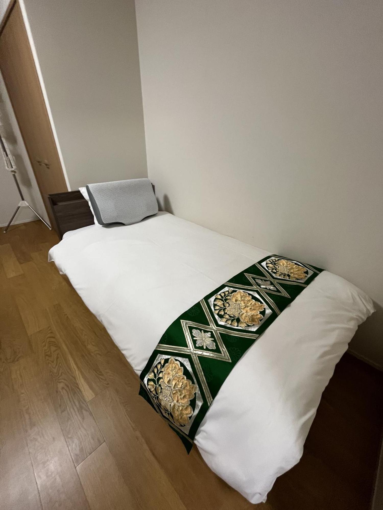 Shin-Imamiya Grand F Aparthotel Osaka Bagian luar foto