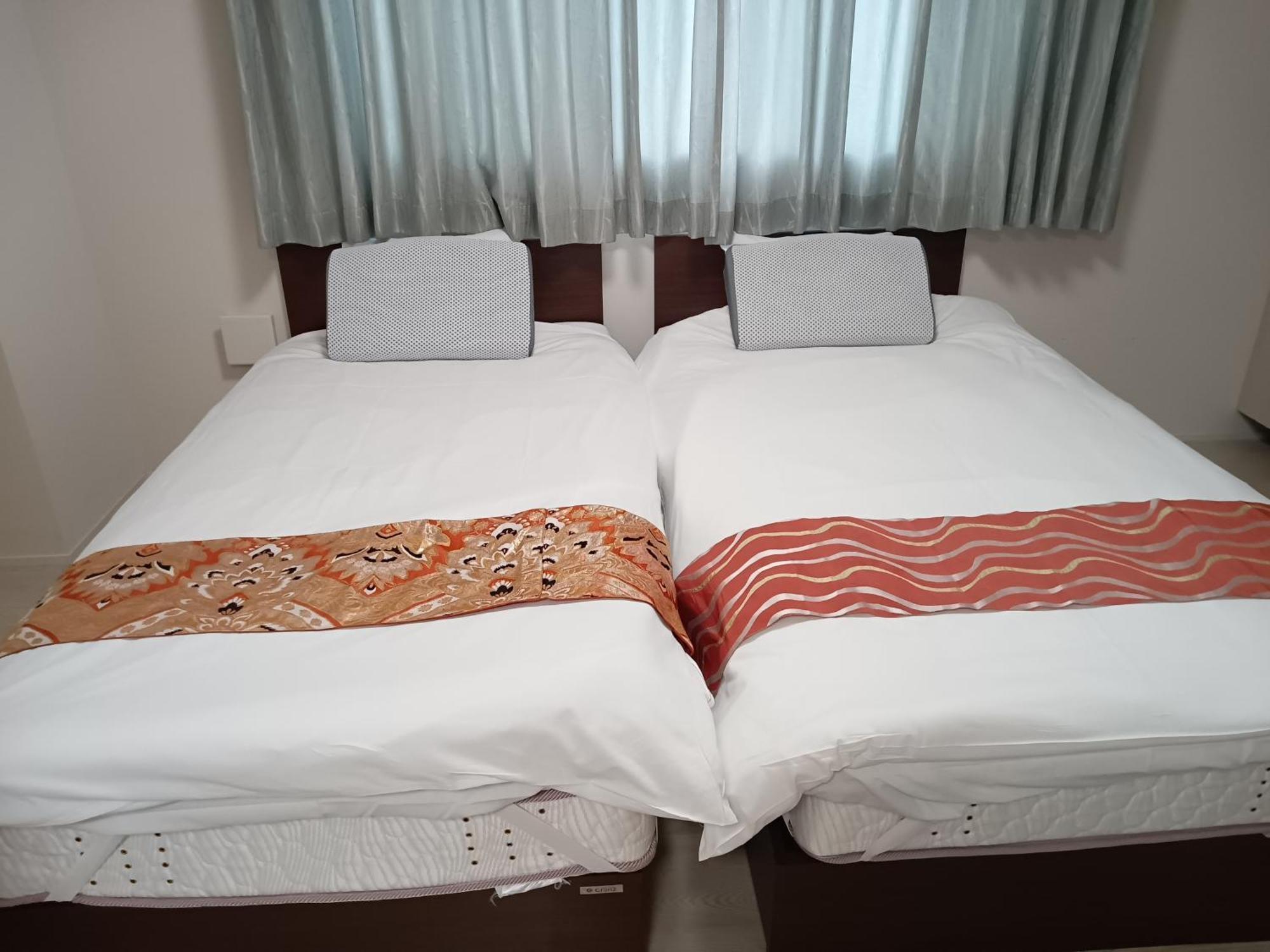 Shin-Imamiya Grand F Aparthotel Osaka Bagian luar foto